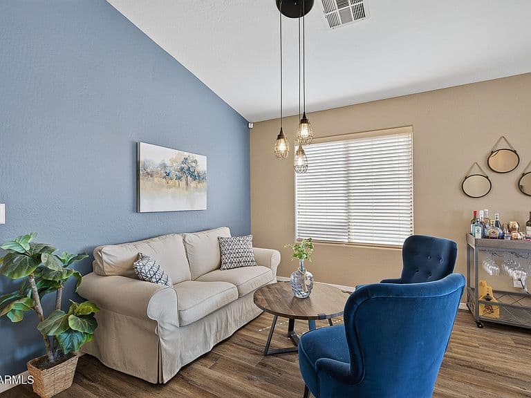 25852 W ELWOOD Street photo 5