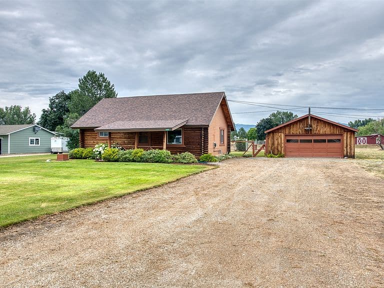 388 Winkler Ln photo 4
