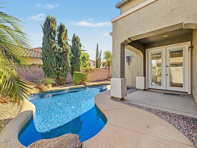 6303 S ONYX Drive photo 2