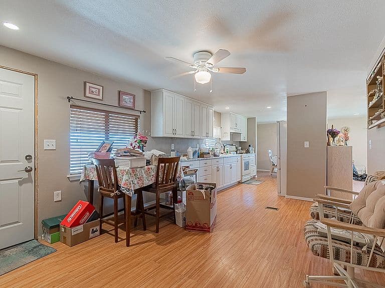 7851 S Cottonwood Ln photo 5