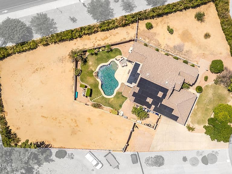 20811 E EXCELSIOR Avenue photo 1