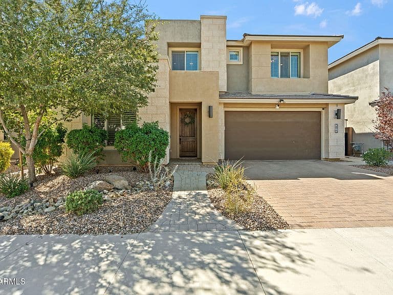 3415 E SANDS Drive photo 2