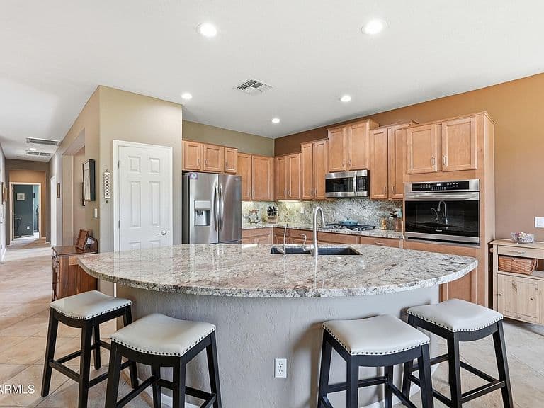 42809 W WHISPERING WIND Lane photo 4