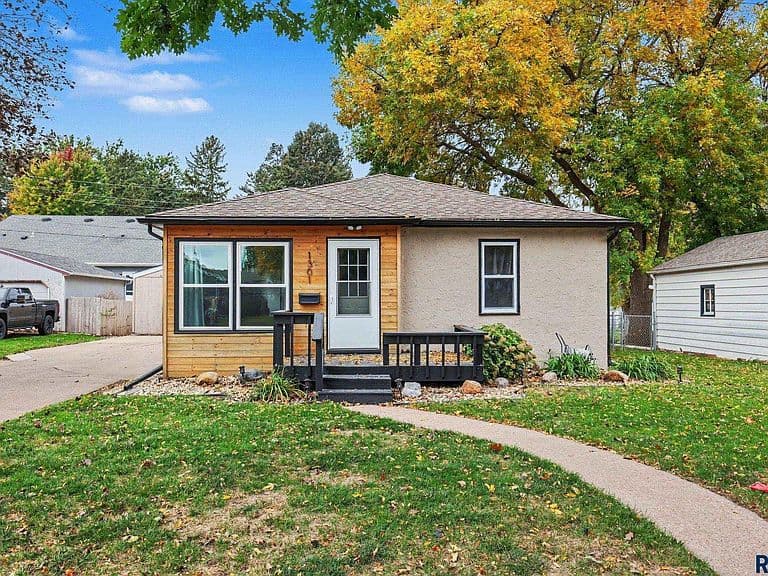 1301 S Gary Dr photo 1
