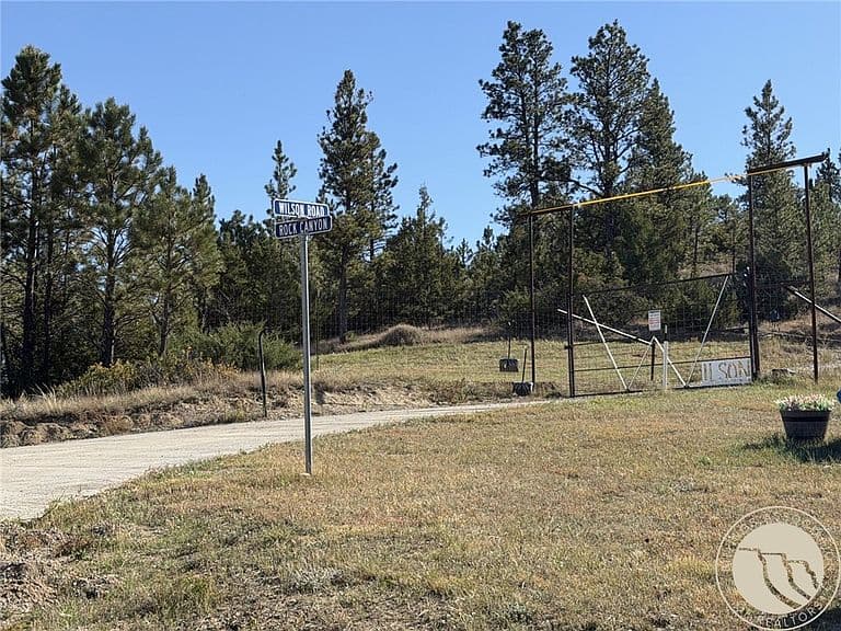 252 Rock Canyon Ln photo 2