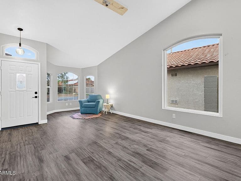 1301 E SIERRA MADRE Avenue photo 4
