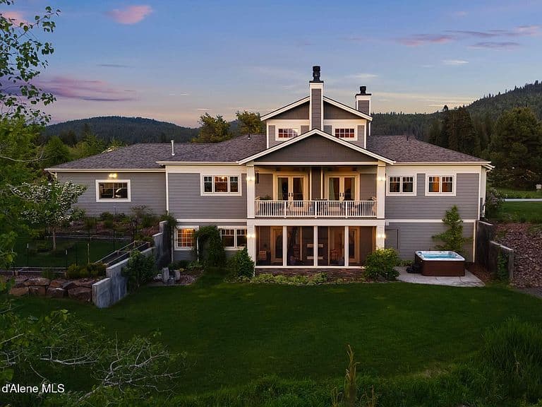 90 Bonnie Ln photo 3
