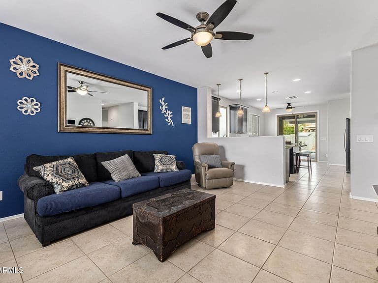 15836 W Lisbon Ln photo 5