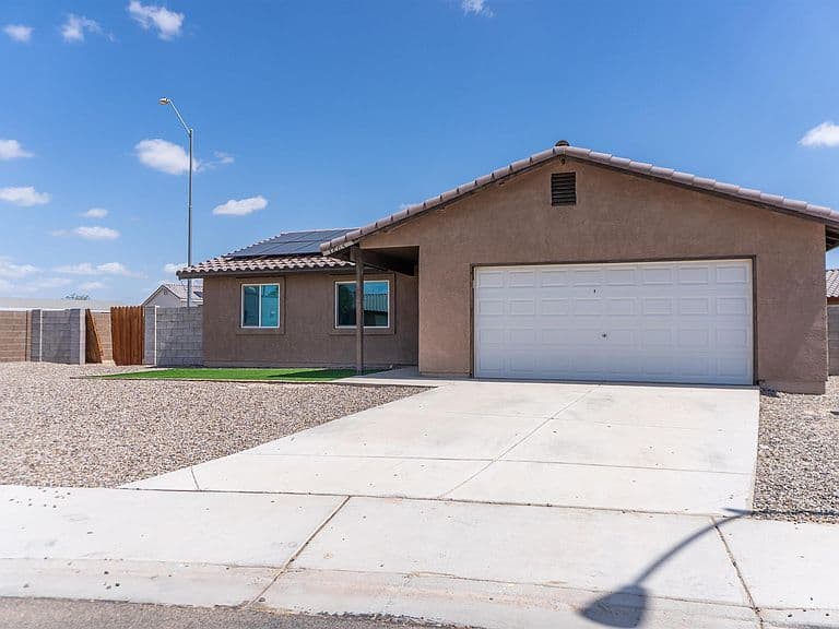 3605 S Isabel Dr photo 4