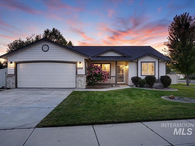 10335 W Wyatt Earp Dr photo 4