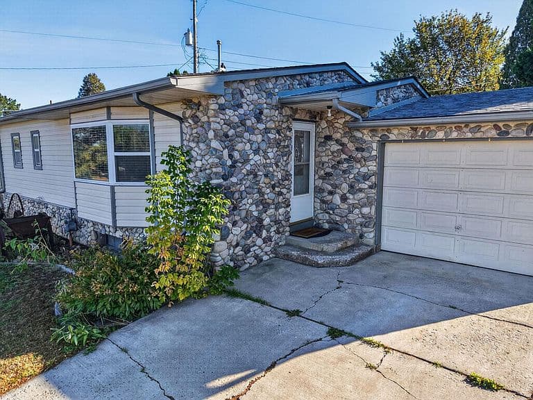 123 Jackson Pl photo 2