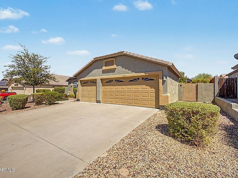 11355 S HOPI Street photo 4