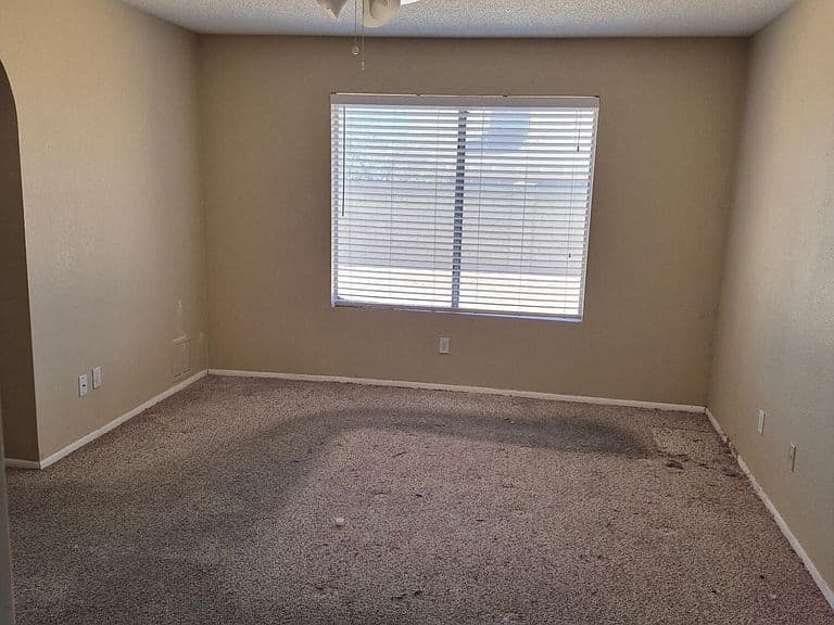 8225 W CORRINE Drive photo 5