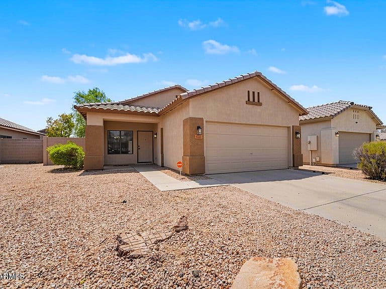 8927 W SHAW BUTTE Drive photo 1