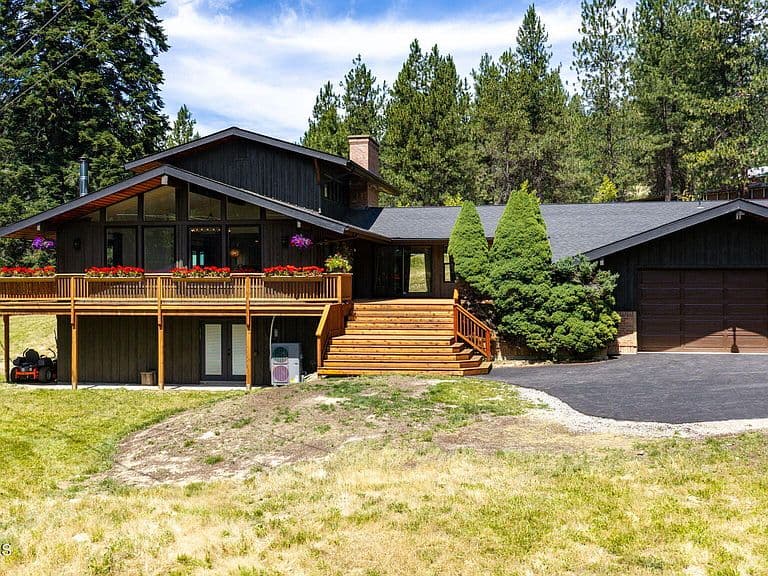 15565 State Highway 97 photo 2