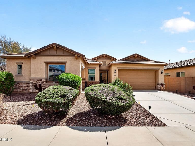 10945 E TUMBLEWEED Avenue photo 2