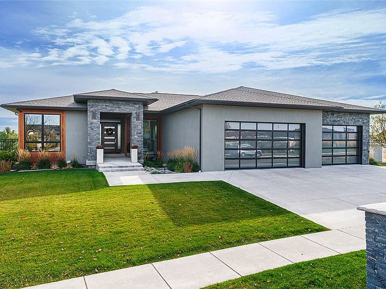 1039 Vineyard Way photo 1
