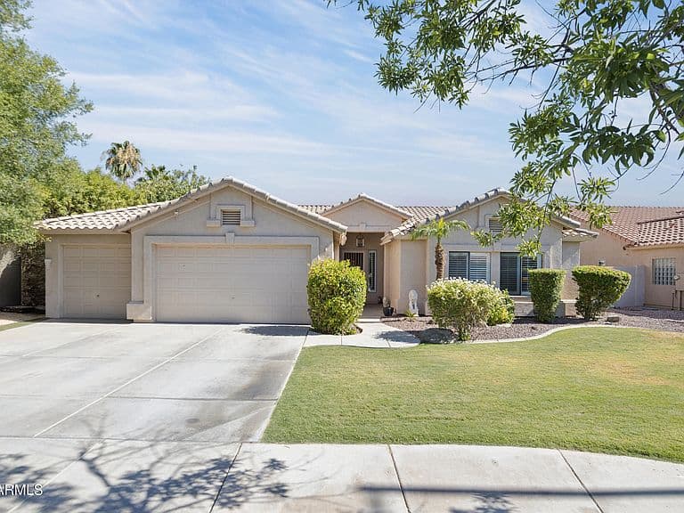 1491 W BARTLETT Way photo 2