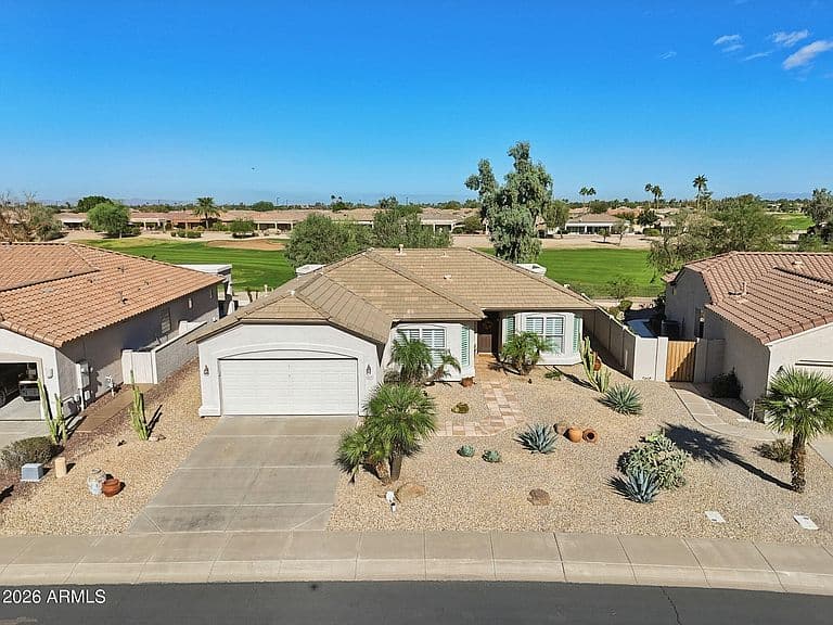 3918 E HAZELTINE Way photo 1