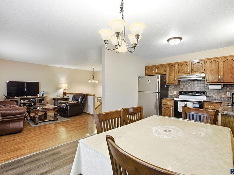5505 W Abbey Ln photo 4