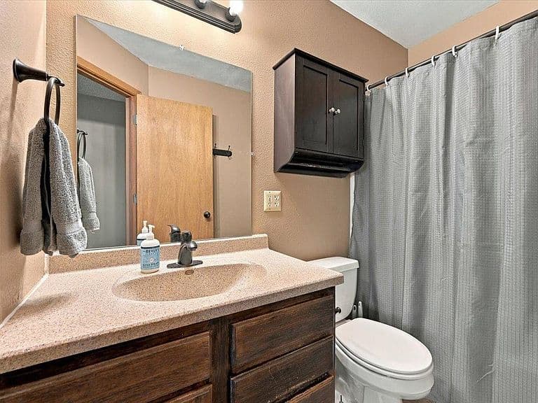 2313 Blue Belle Dr photo 2
