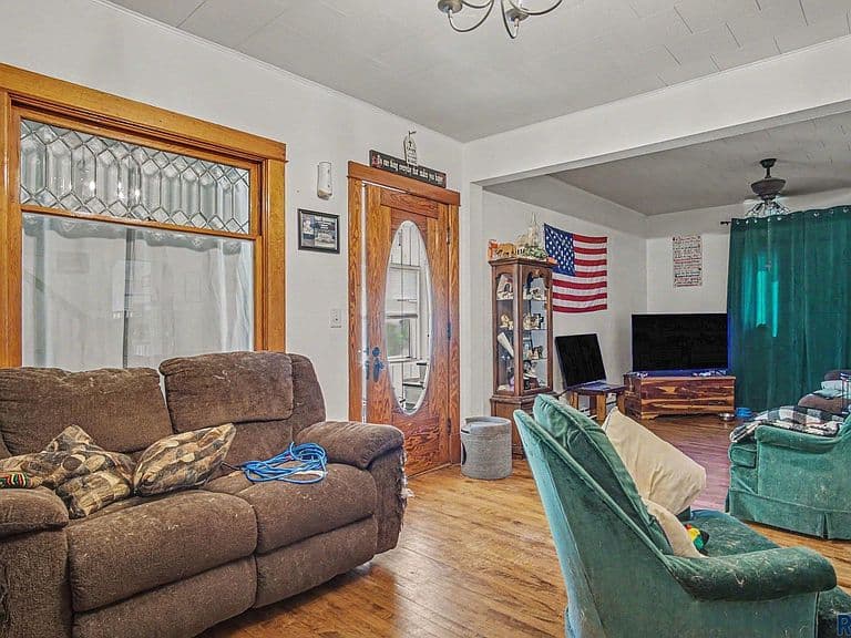 831 N Nebraska St photo 5