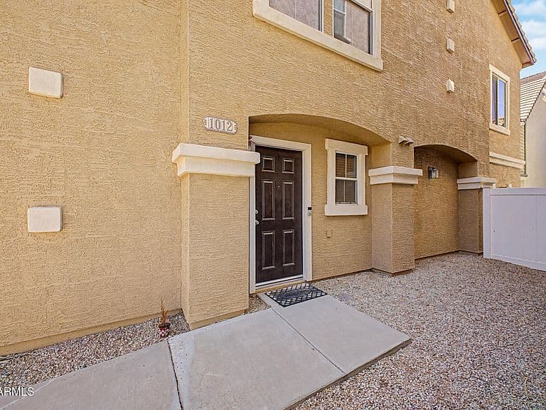 9233 E NEVILLE Avenue #1012 photo 2