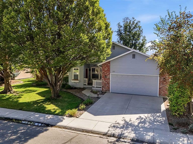 281 S Silverwood Way photo 2