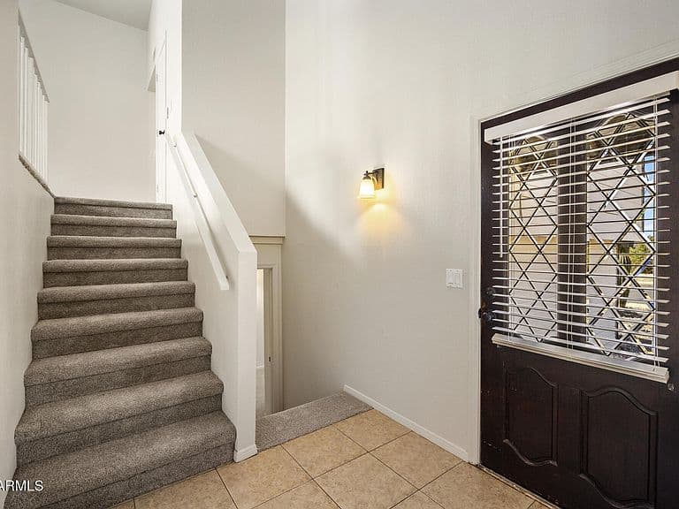 1841 N Saffron Circle photo 4