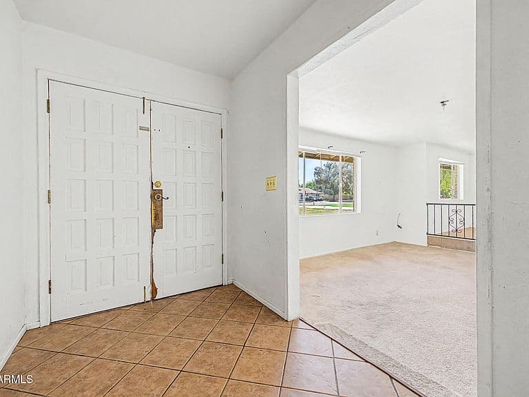 5228 W MCNEIL Street photo 4