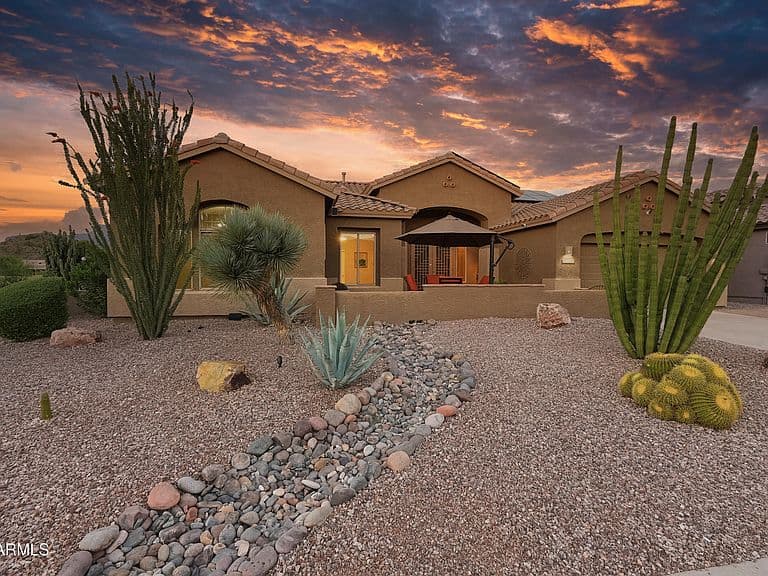 7114 E DESERT SPOON Lane photo 3