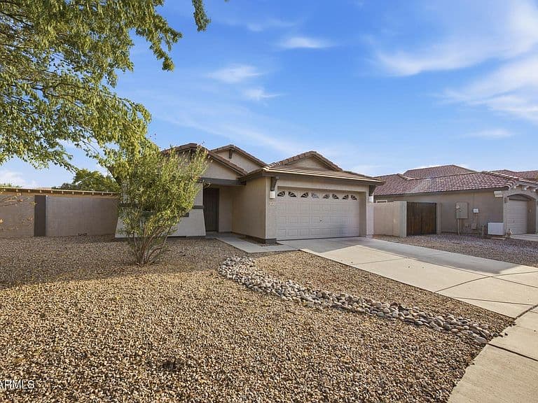 3473 E CRESCENT Way photo 3