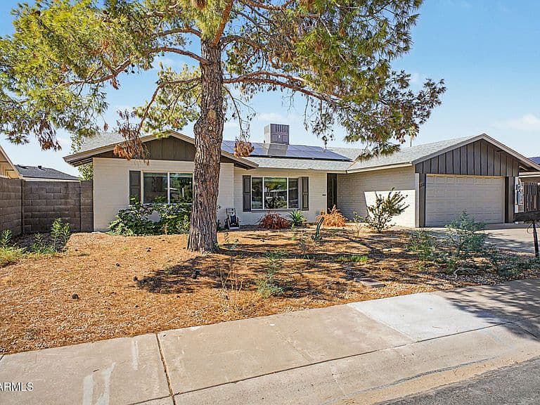 5111 W GREENWAY Road photo 2