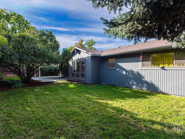 4702 S Cochees Ave photo 5