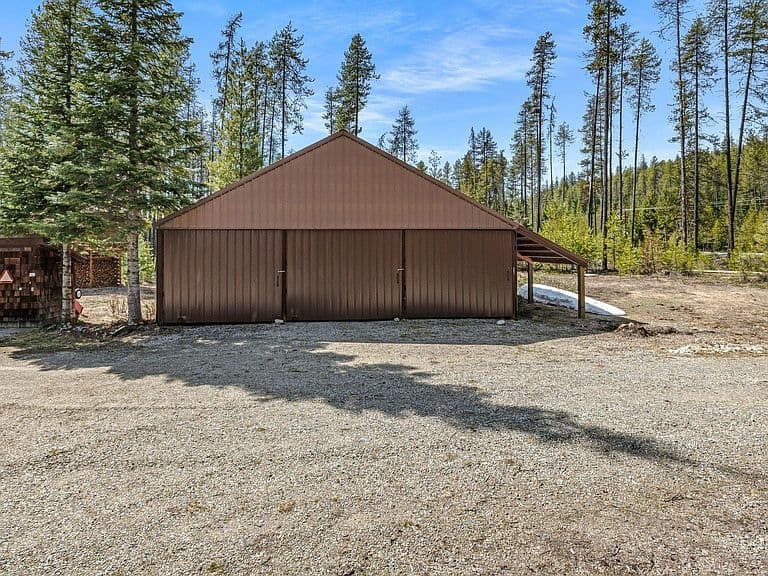 762 Reeder Bay Rd photo 3