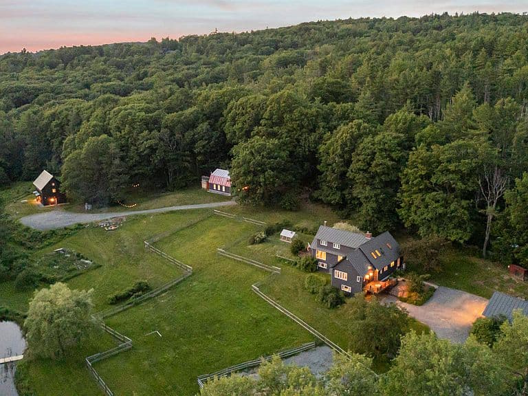 184 Hartland Hill Road photo 2