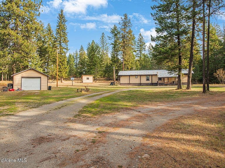 2539 Old Priest River Rd photo 1