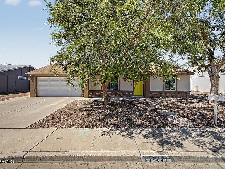 18234 N 56TH Lane photo 2