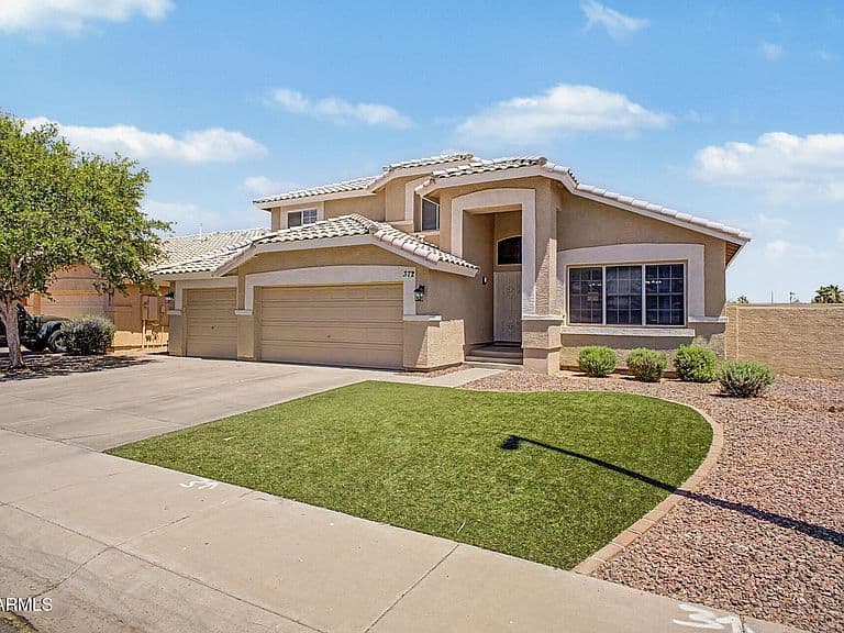 372 E ARABIAN Drive photo 5