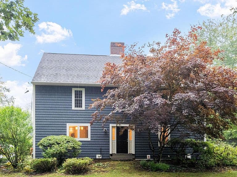 1488 Hatfield Road photo 2