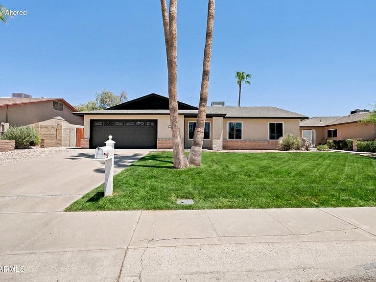 4638 E LA PUENTE Avenue photo 3