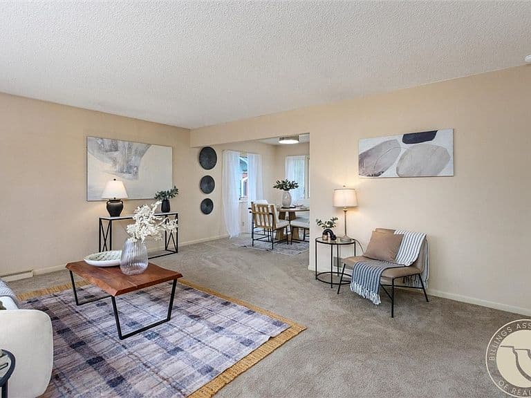 2726 Terry Ave photo 4
