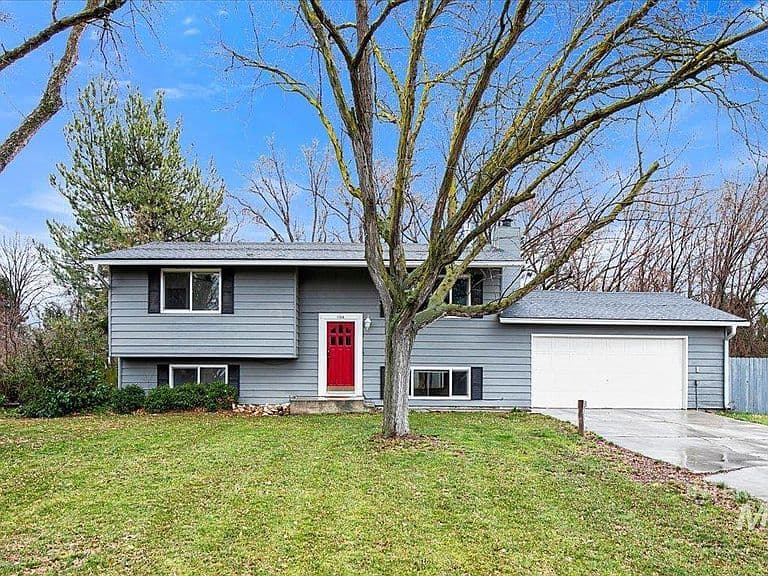 1184 N Downing Dr photo 2