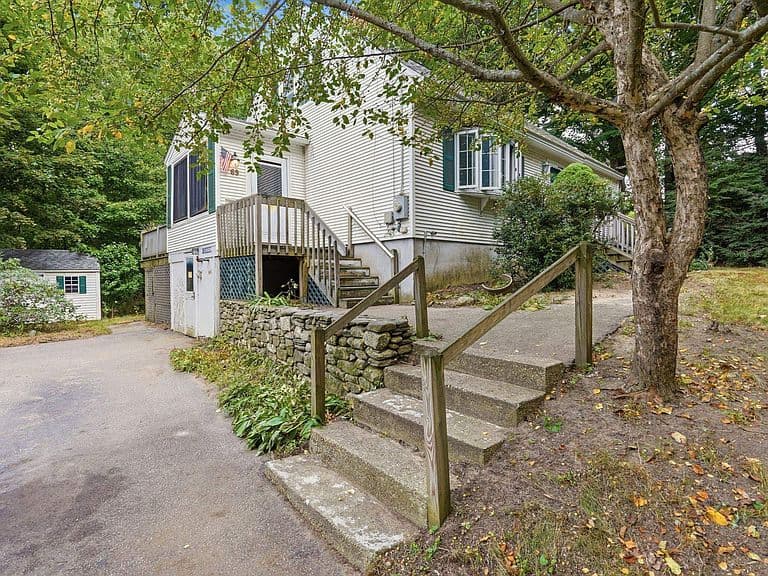 69 College Road photo 5