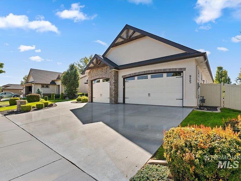 925 W Mollywood Dr photo 3