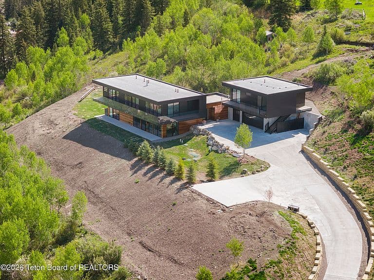 11330 Hoback Junction South Rd photo 3