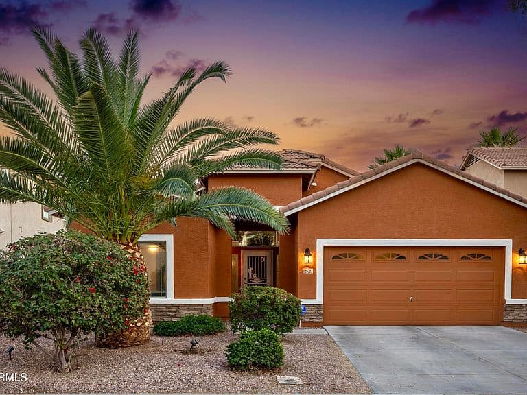 25727 W VICTORY Street photo 1