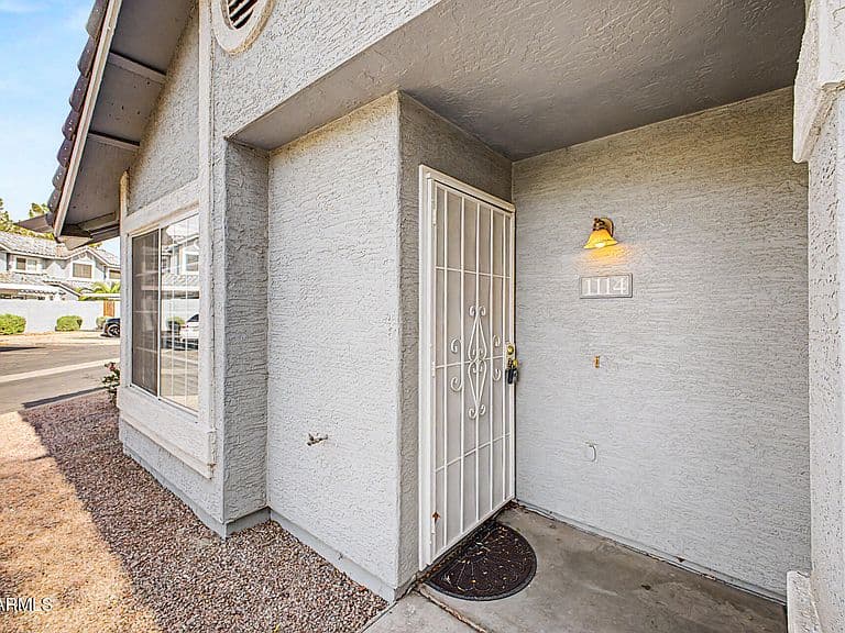 860 N MCQUEEN Road #1114 photo 3