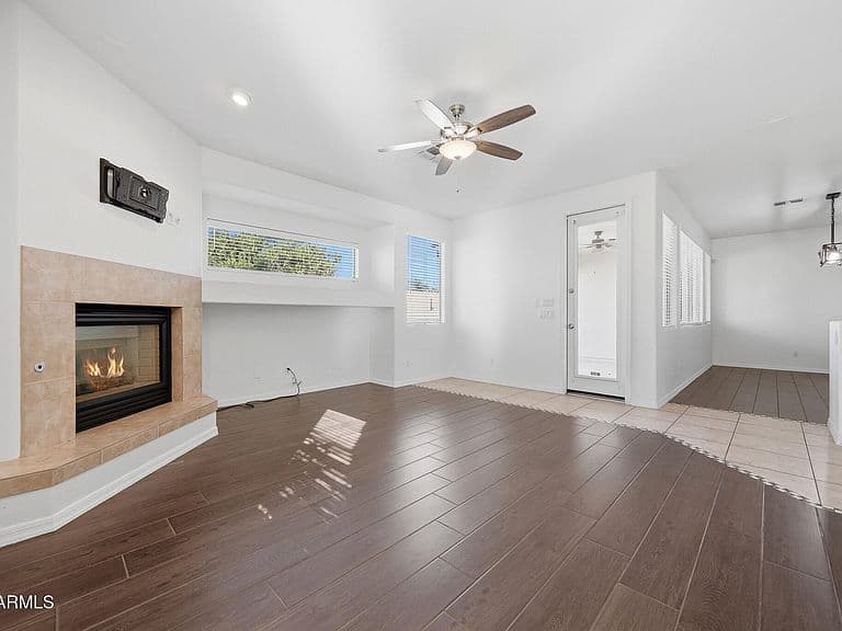 14604 W CLARENDON Avenue photo 3