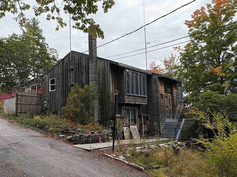205 Route 13 photo 1